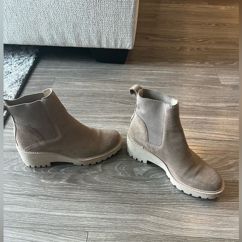 Dolce Vita booties